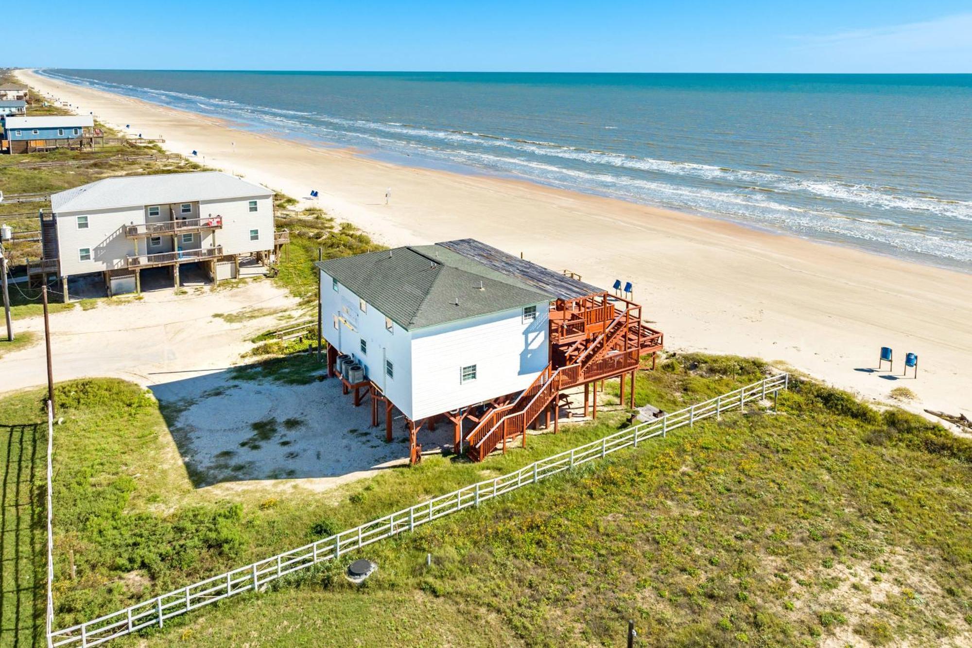 Unobstructed Oceanfront Sea Turtle Unit 2 Beach Pad! Villa Surfside Beach Kültér fotó